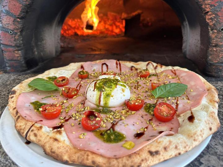 Pizzas au feu de bois 